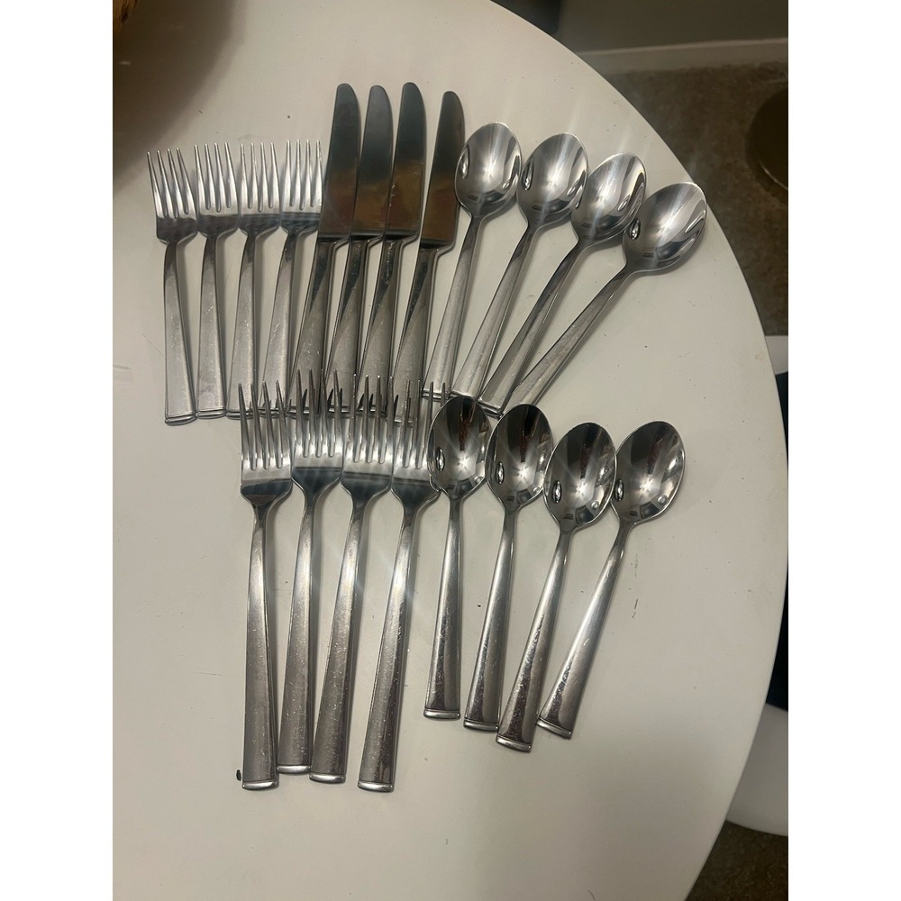 ONEIDA Flatware Set Of (20) Stainless Steel - Picture 2 of 4